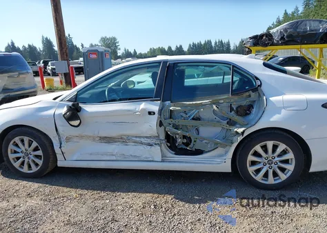 2020 Toyota Camry из США, поврежденный, VIN 4T1C11AK1LU929574